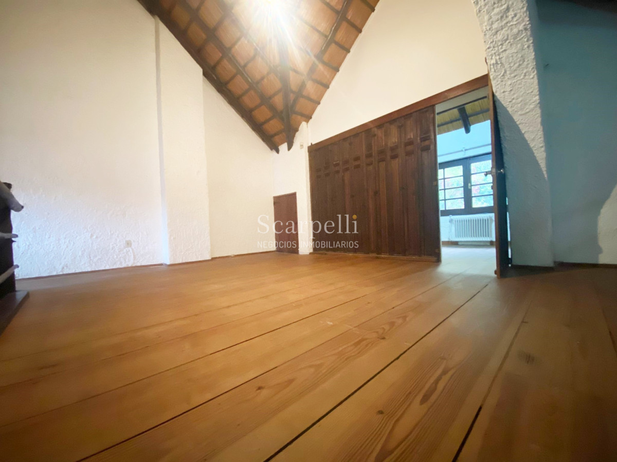 Casa ID.30641 - ALQUILER CASA CARRASCO 3 DORMITORIOS 3 BAÑOS FONDO PISCINA FAMILIA O EMPRESA