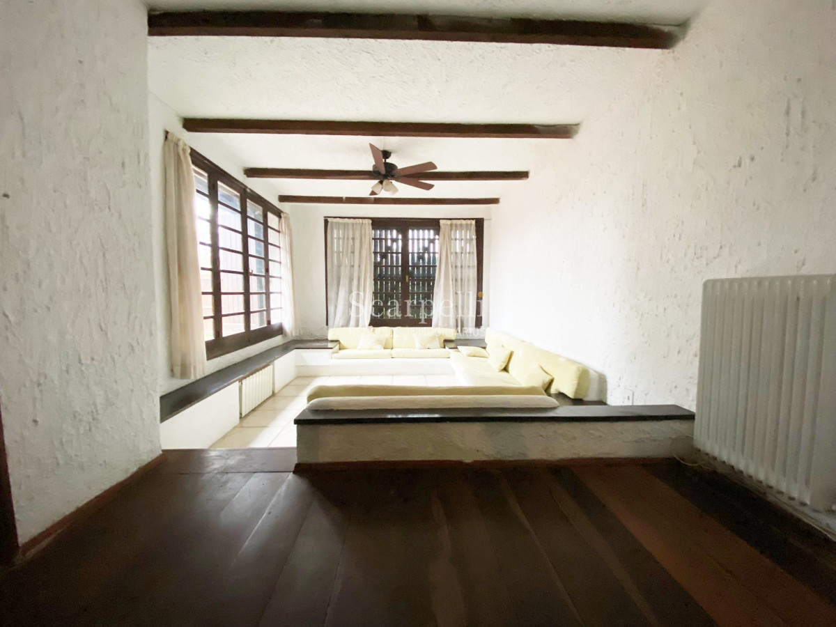 Casa ID.30641 - ALQUILER CASA CARRASCO 3 DORMITORIOS 3 BAÑOS FONDO PISCINA FAMILIA O EMPRESA