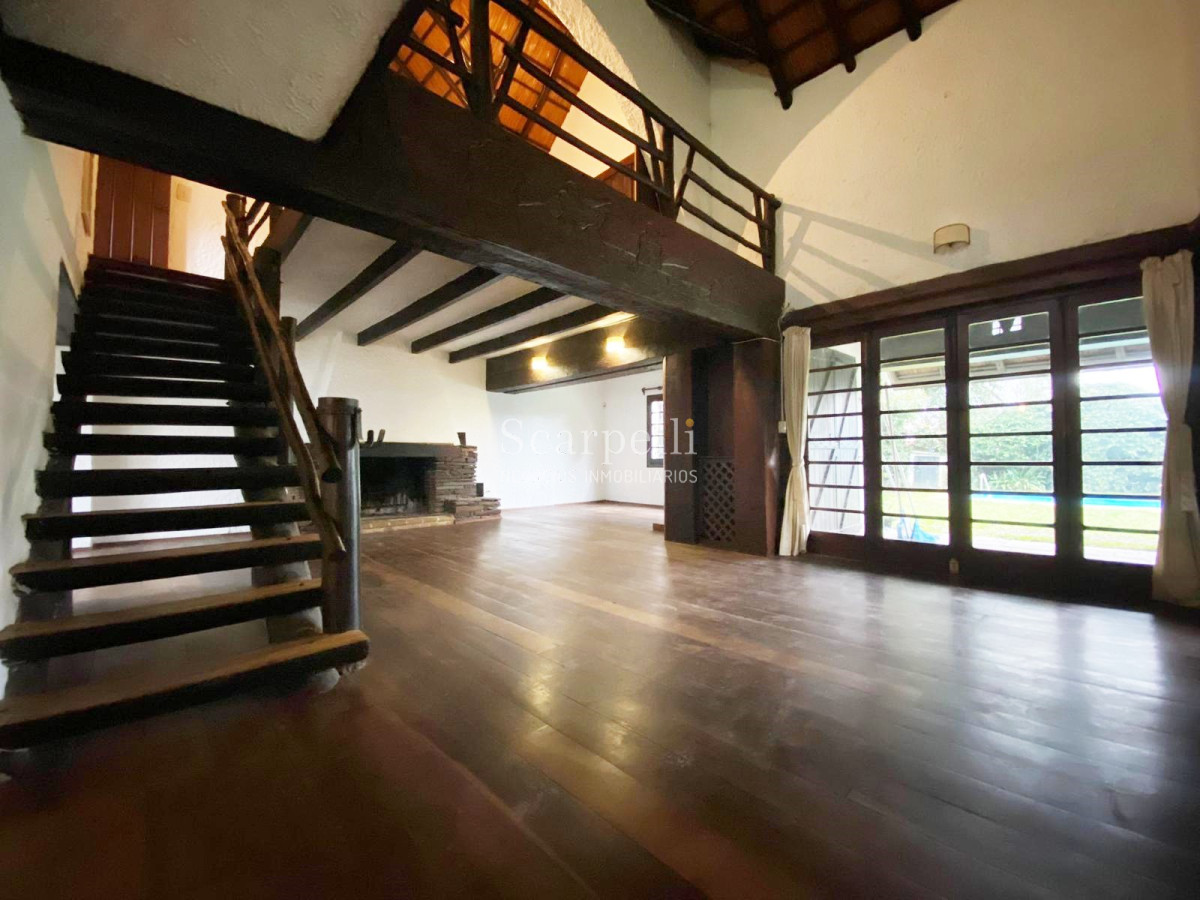 Casa ID.30641 - ALQUILER CASA CARRASCO 3 DORMITORIOS 3 BAÑOS FONDO PISCINA FAMILIA O EMPRESA