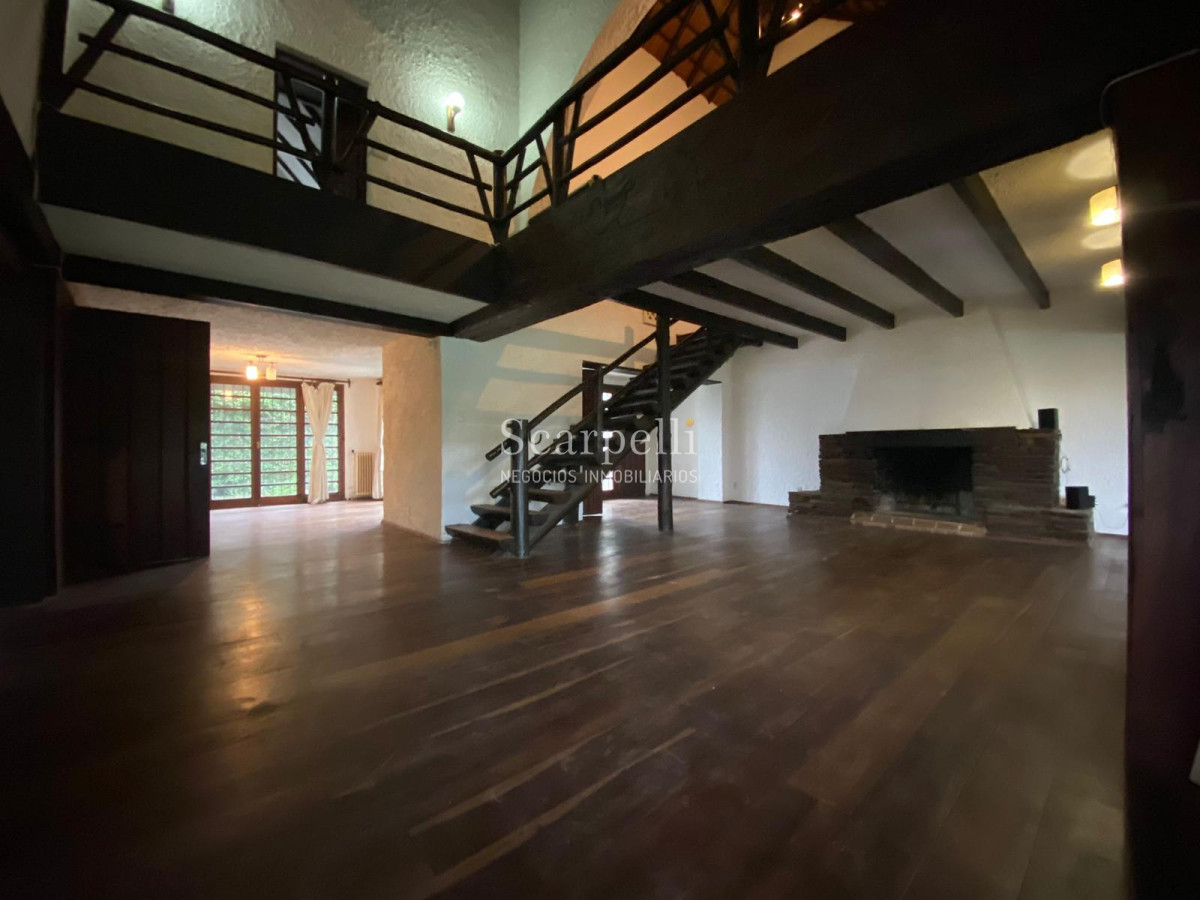 Casa ID.30641 - ALQUILER CASA CARRASCO 3 DORMITORIOS 3 BAÑOS FONDO PISCINA FAMILIA O EMPRESA