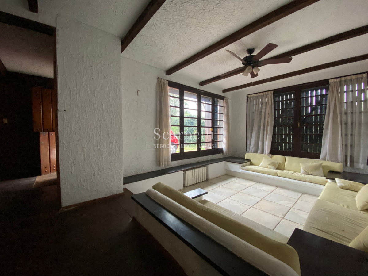 Casa ID.30641 - ALQUILER CASA CARRASCO 3 DORMITORIOS 3 BAÑOS FONDO PISCINA FAMILIA O EMPRESA