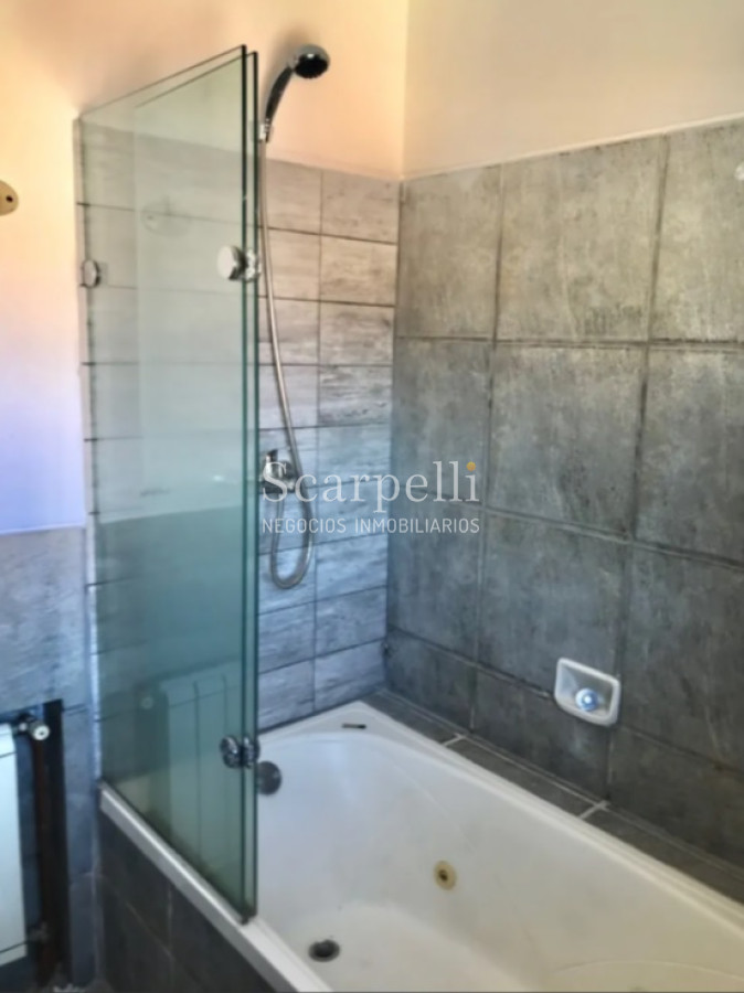 Casa ID.30641 - ALQUILER CASA CARRASCO 3 DORMITORIOS 3 BAÑOS FONDO PISCINA FAMILIA O EMPRESA