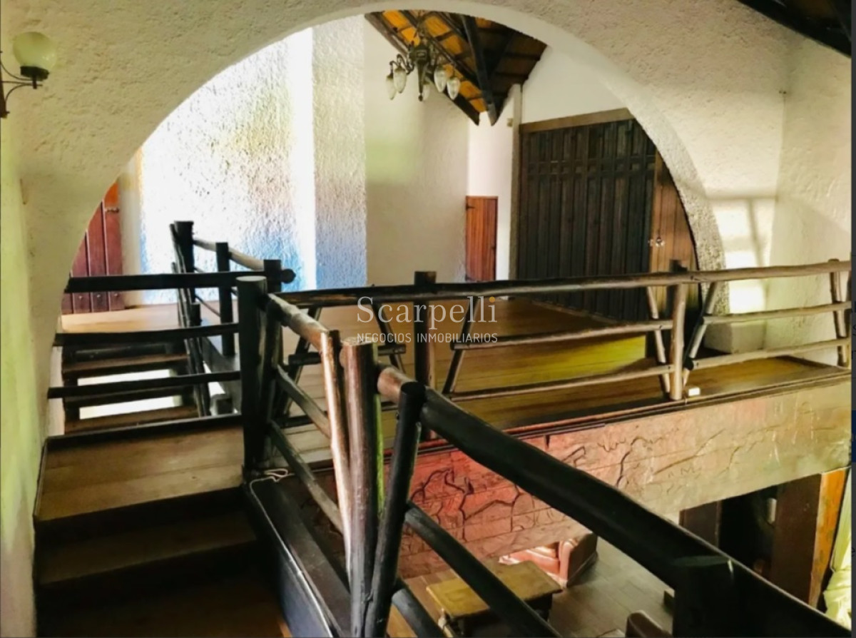 Casa ID.30641 - ALQUILER CASA CARRASCO 3 DORMITORIOS 3 BAÑOS FONDO PISCINA FAMILIA O EMPRESA