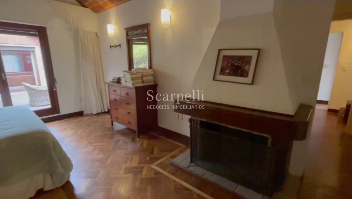 Casa ID.32854 - VENTA CASA PADRON  ÚNICO PUNTA GORDA  4 DORMITORIOS PISCINA