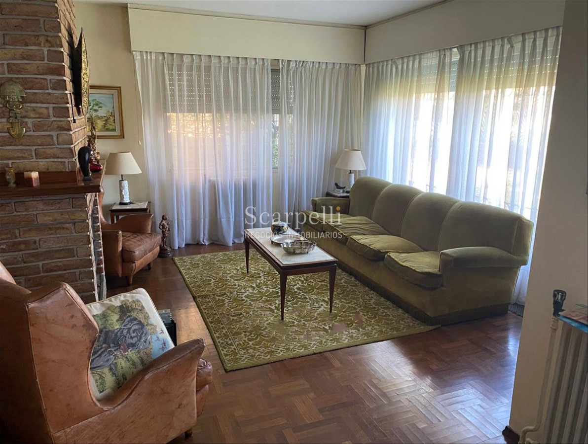 Casa ID.33130 - Padrón Único Punta Gorda 1 planta 3 dormitorios 2 baños fondo barbacoa.-