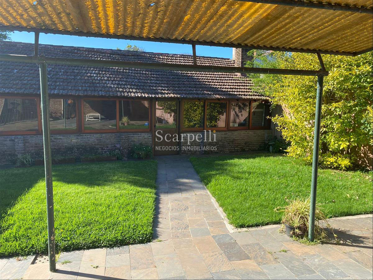 Casa ID.33130 - Padrón Único Punta Gorda 1 planta 3 dormitorios 2 baños fondo barbacoa.-