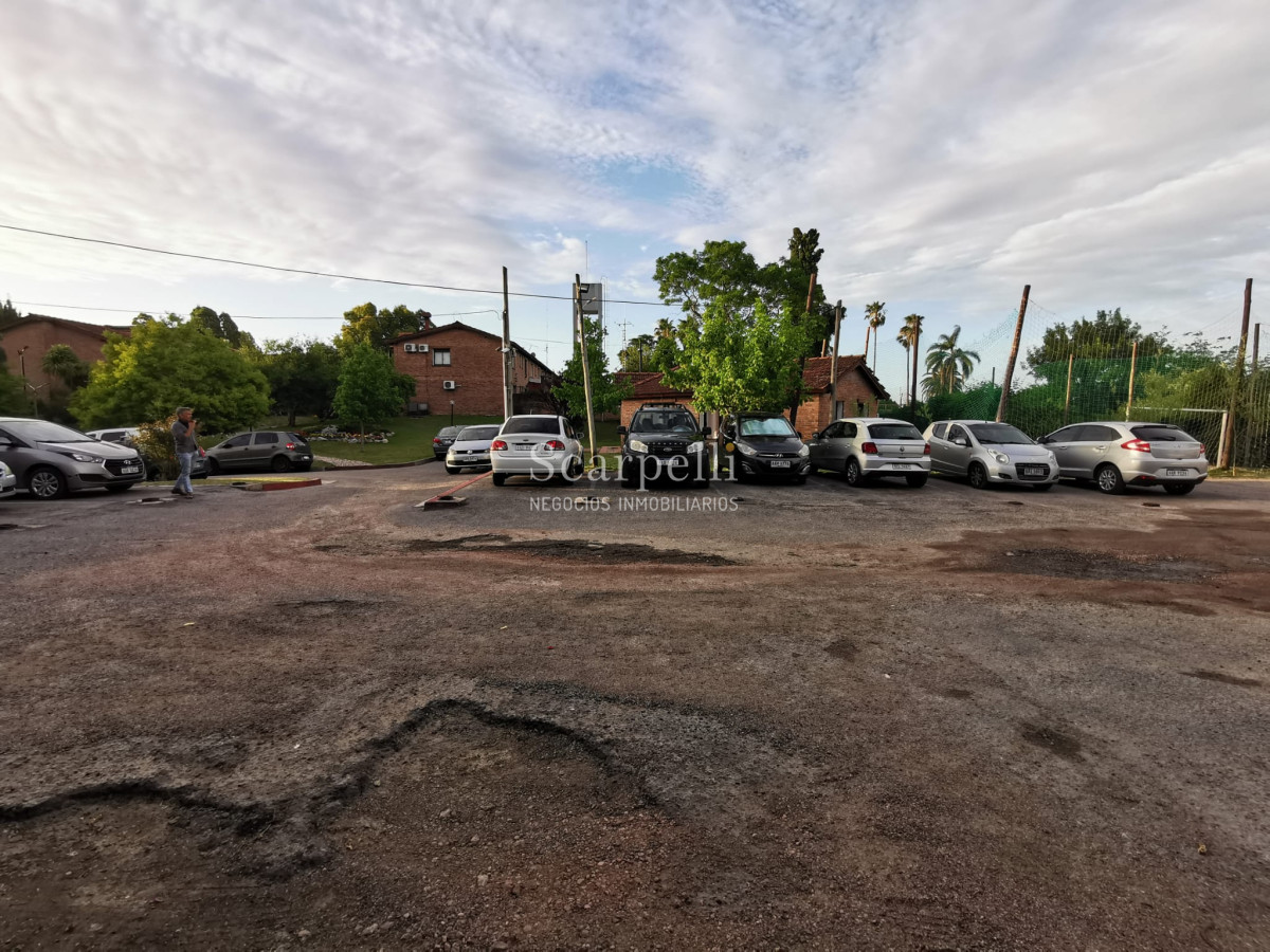 Casa ID.34497 - VENTA CASA CANELONES BARRIO CERRADO  PROXIMO CAR ONE TIENDA INGLESA MOSCA ANCAP