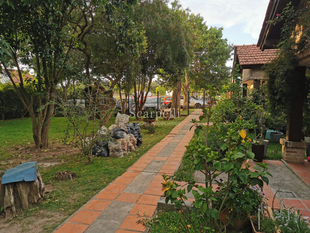 Casa ID.34497 - VENTA CASA CANELONES BARRIO CERRADO  PROXIMO CAR ONE TIENDA INGLESA MOSCA ANCAP