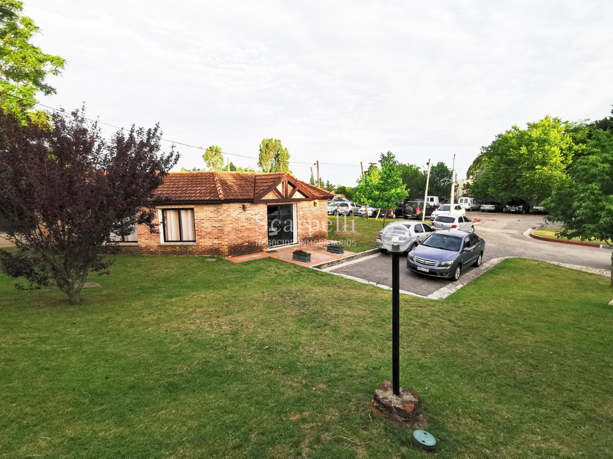 Casa ID.34497 - VENTA CASA CANELONES BARRIO CERRADO  PROXIMO CAR ONE TIENDA INGLESA MOSCA ANCAP