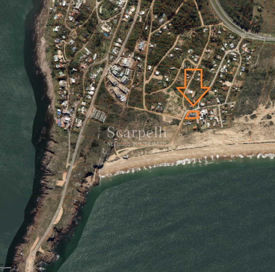 Casa ID.37211 - Estupenda Arquitectura de los años 70  en Las Grutas muy próximo al Mar & Punta Ballena