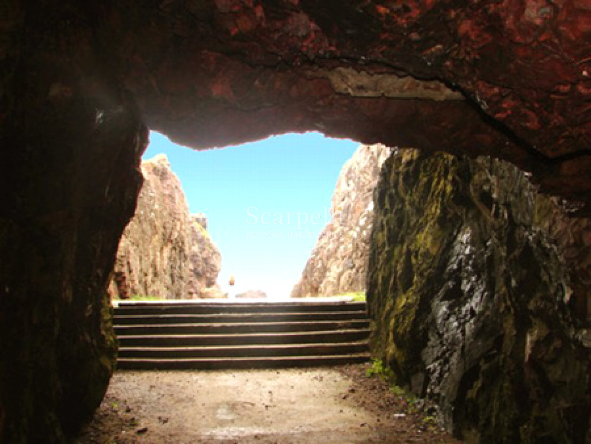 Casa ID.37211 - Estupenda Arquitectura de los años 70  en Las Grutas muy próximo al Mar & Punta Ballena