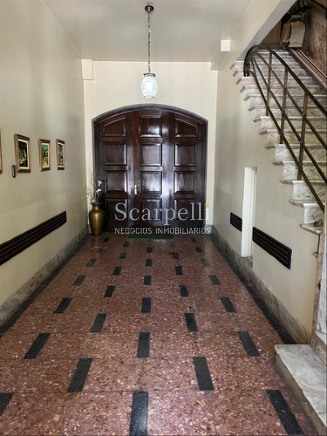 Casa ID.50418 - Venta Union Residencia Sobre Avenida Con12 Habitaciones