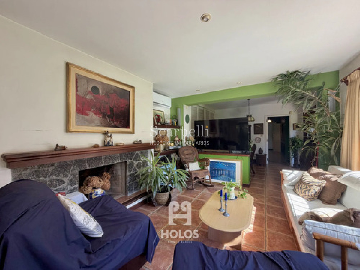 Casa ID.50659 - Carrasco en su mejor Entorno: Casa 4 Dormitorios Piscina Barbacoa Servicio A Dos Cuadras De La Rambla Toda en 1 planta