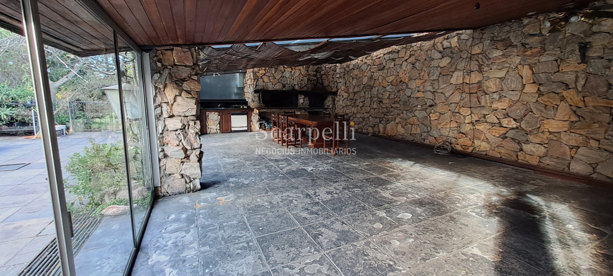 Casa ID.74 - VENTA CARRASCO IMPORTANTE RESIDENCIA 40 MTS FRENTE