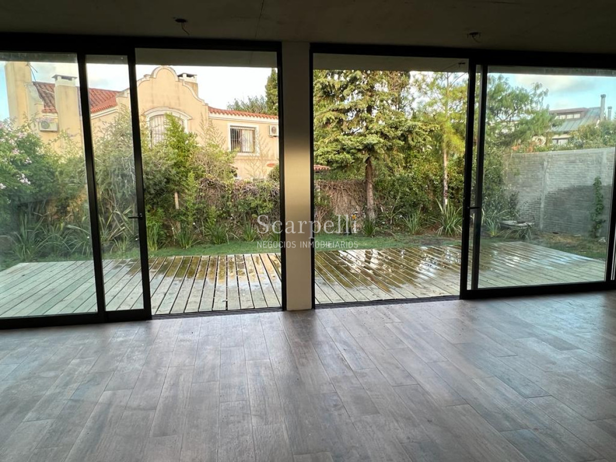 Casa ID.40347 - Carrasco Sur Proximo Escuela Naval en entorno muy  íntimo y de categoría a Estrenar proximamente.-