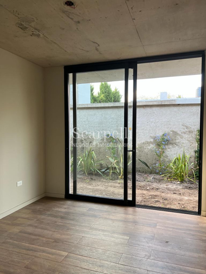 Casa ID.40347 - Carrasco Sur Proximo Escuela Naval en entorno muy  íntimo y de categoría a Estrenar proximamente.-