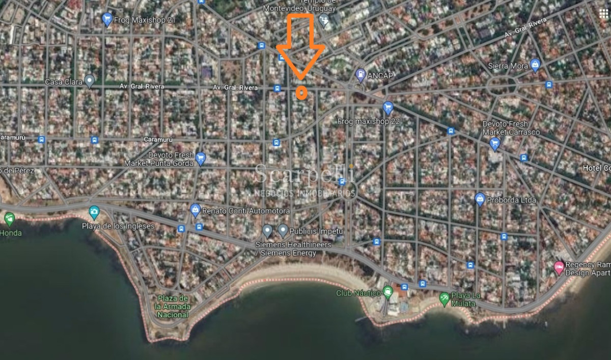 Casa ID.42492 - Padrón Único Av. Rivera prox. San Marino Sólido Chalet de Tejas Coloniales y Ladrillo visto 2 plantas