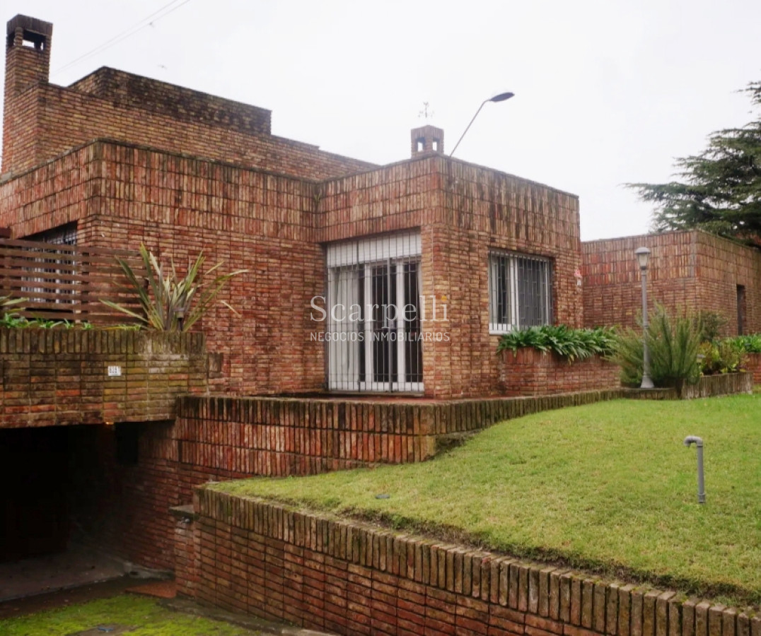 Casa ID.4307 - Totalmente Equipada Chalet tipo Americano en 1 planta Lucerna prox. Rambla 