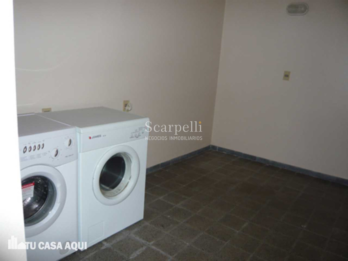 Casa ID.4307 - Totalmente Equipada Chalet tipo Americano en 1 planta Lucerna prox. Rambla 