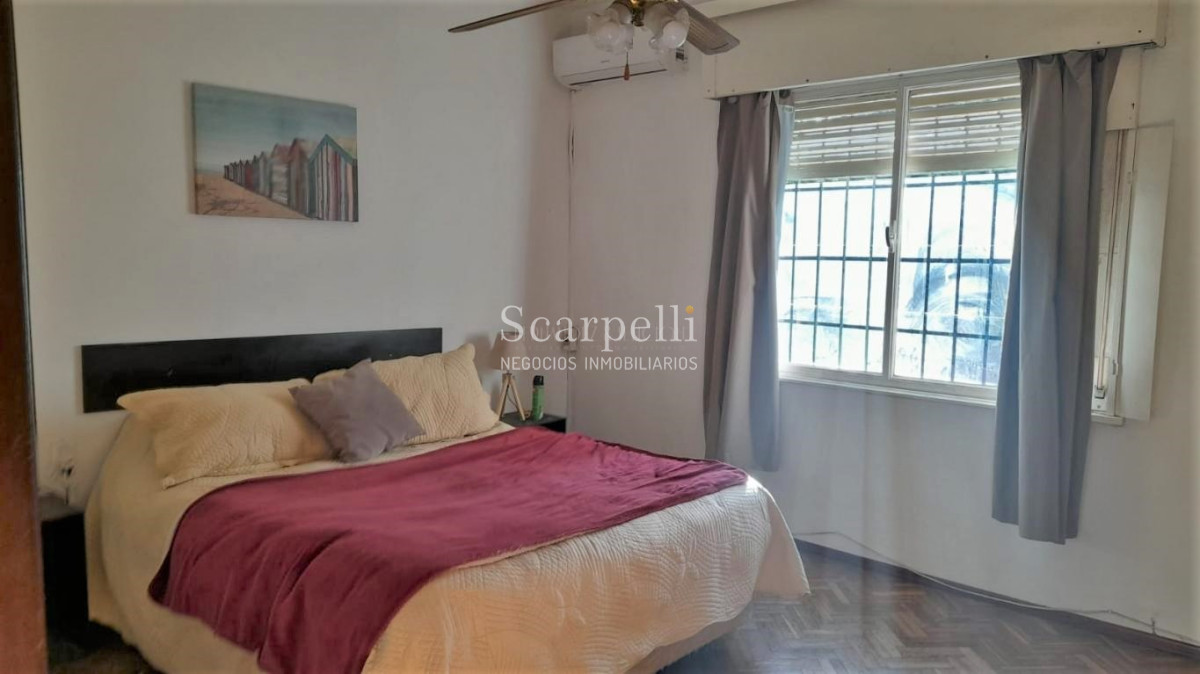 Casa ID.45146 - Buceo Venta Padrón Único Toda en 1 planta con buen fondo + Barbacoa con Baño + Apto independiente con baño y kitchenette.-