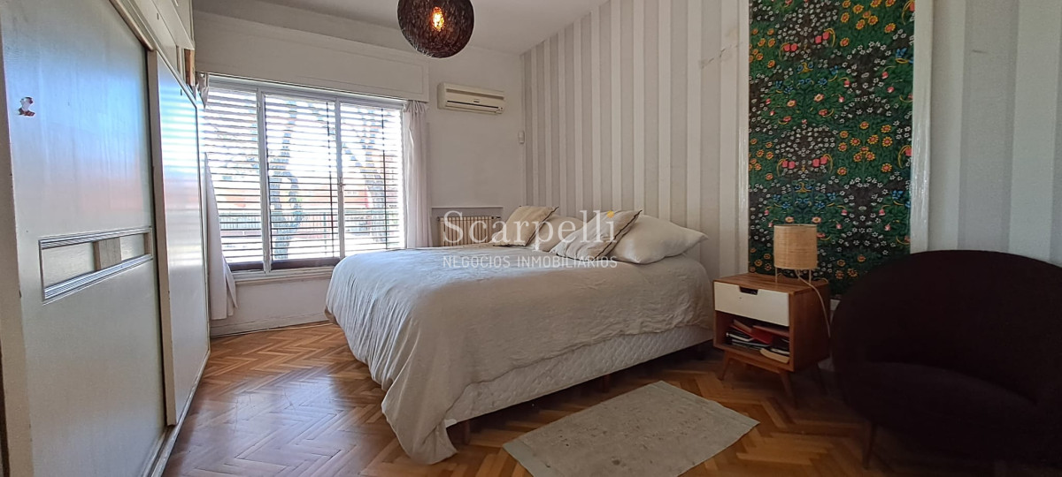 Casa ID.45280 - Punta Gorda Excelente Arquitectura con sello propio a mts. de la Rambla y muy próximo al Centro Comercial en apacible entorno