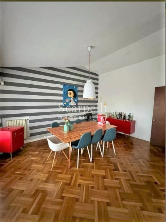 Casa ID.45280 - Punta Gorda Excelente Arquitectura con sello propio a mts. de la Rambla y muy próximo al Centro Comercial en apacible entorno