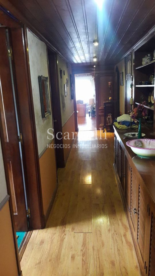 Casa ID.4626 - Arocena Próximo Venta Casa 1 planta Carrasco Tradicional 4 dormitorios 3 baños 2 Garages