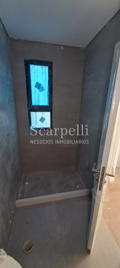 Casa ID.46858 - Estrene Barra de Carrasco 3 dormitorios 3 baños Patio con Parrillero Cochera Próximo Geant / Rambla / Pque. Roosevelt.-