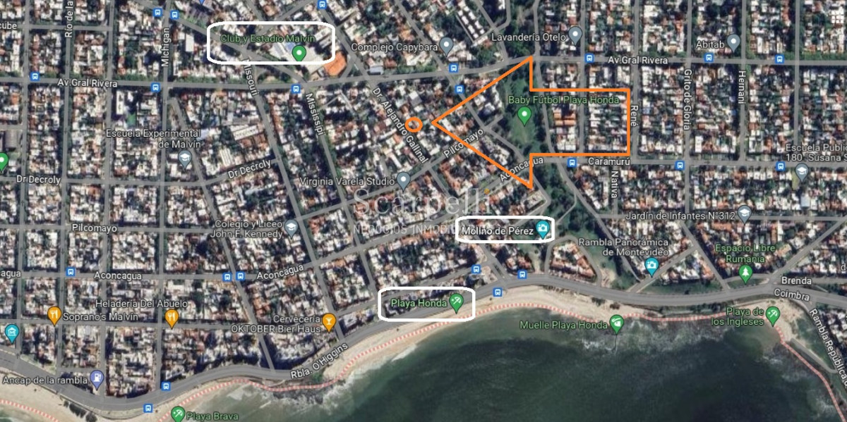 Casa ID.47584 - Malvin Importante Chalet de tejas Próximo Rambla y Club Malvin con todos los lujos modernos