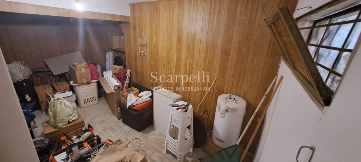 Casa ID.47934 - Venta Casa con Renta Próximo Club Náutico & Playa La Mulata 2 dormitorios + Servicio o Escritorio con Baño