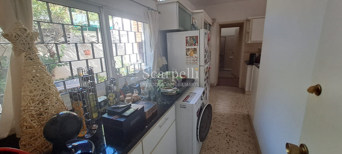Casa ID.47934 - Venta Casa con Renta Próximo Club Náutico & Playa La Mulata 2 dormitorios + Servicio o Escritorio con Baño