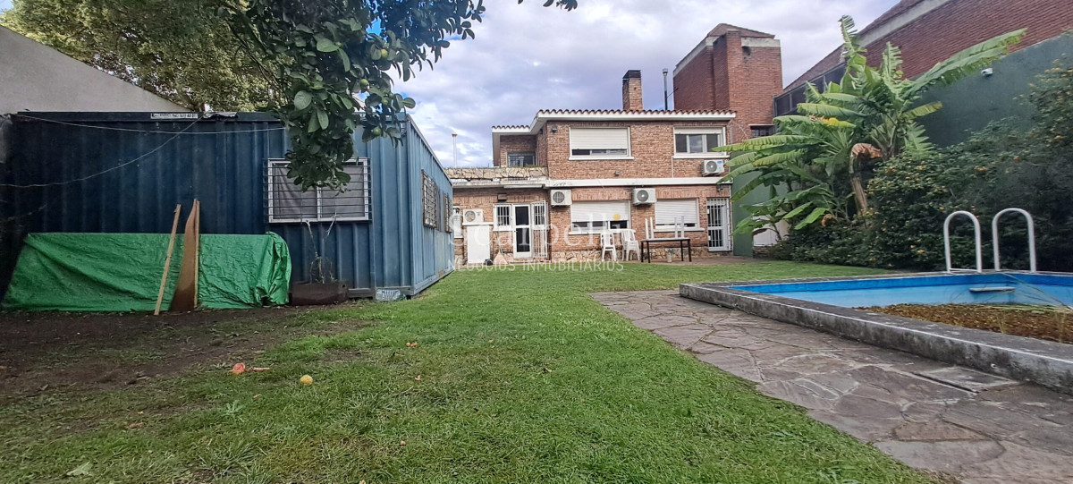 Casa ID.49146 - Clásico Chalet Tejas Coloniales Próximo a Hotel Casino Carrasco