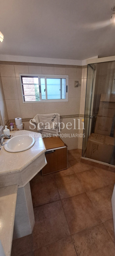 Casa ID.49146 - Clásico Chalet Tejas Coloniales Próximo a Hotel Casino Carrasco