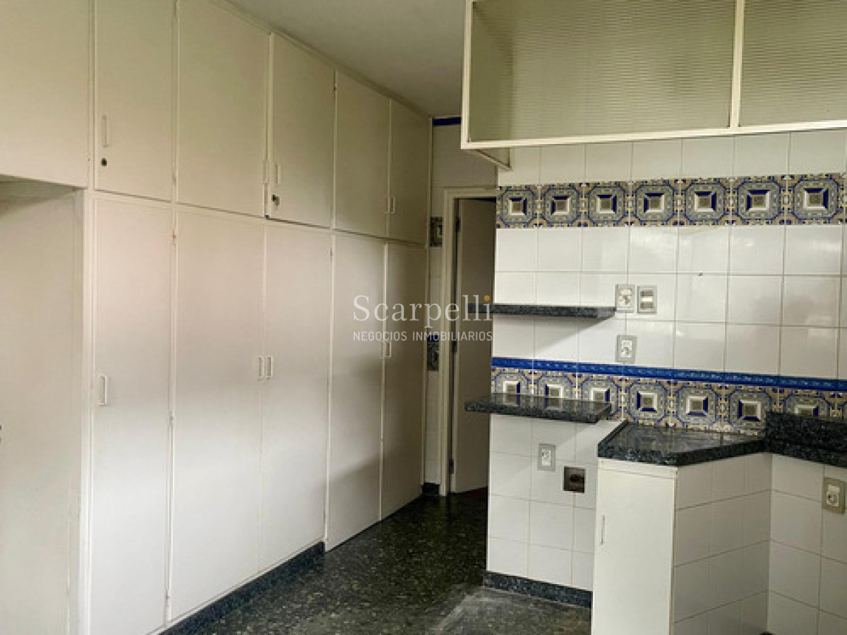 Casa ID.50479 - Alquiler De Gran Casa Sobre Av. Bolivia, Ideal Empresa Residencialprendimiento