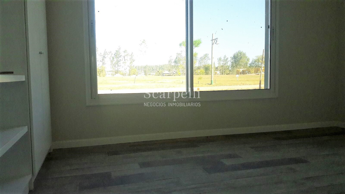 Casa ID.5026 - Estrene en Viñedos de Carrasco con mucho sol y estupenda galeria barbacoa integrada