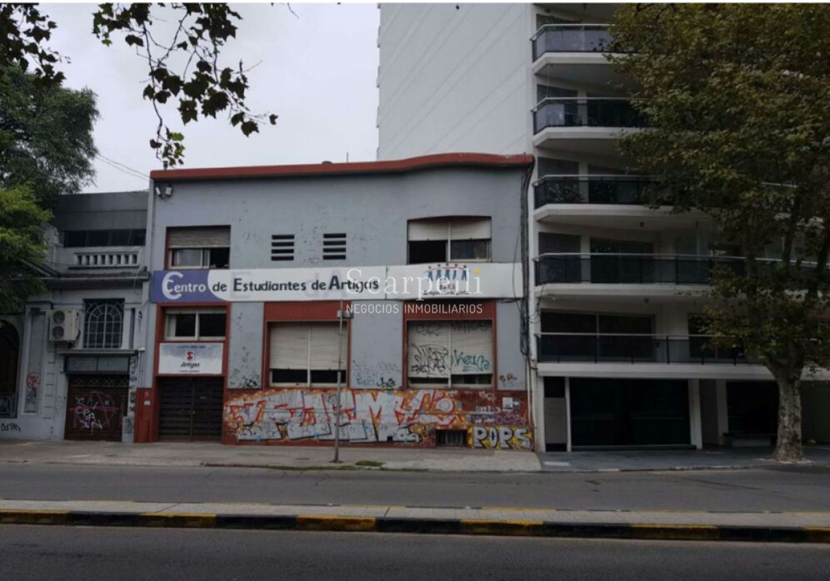 Casa ID.5645 - Casa en padrón único con renta de  100.000 libres, ideal inversores!