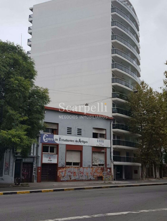 Casa ID.5645 - Casa en padrón único con renta de  100.000 libres, ideal inversores!