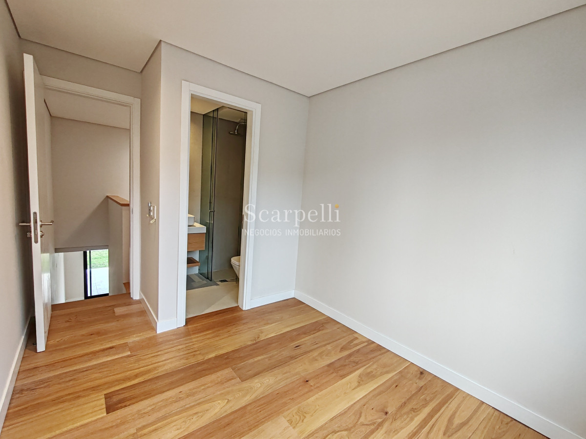 Casa ID.48909 - Estrene Con Renta Segura desde Octubre 2025 Barrio Parque II con Centro Comercial a escasos 380 mts.