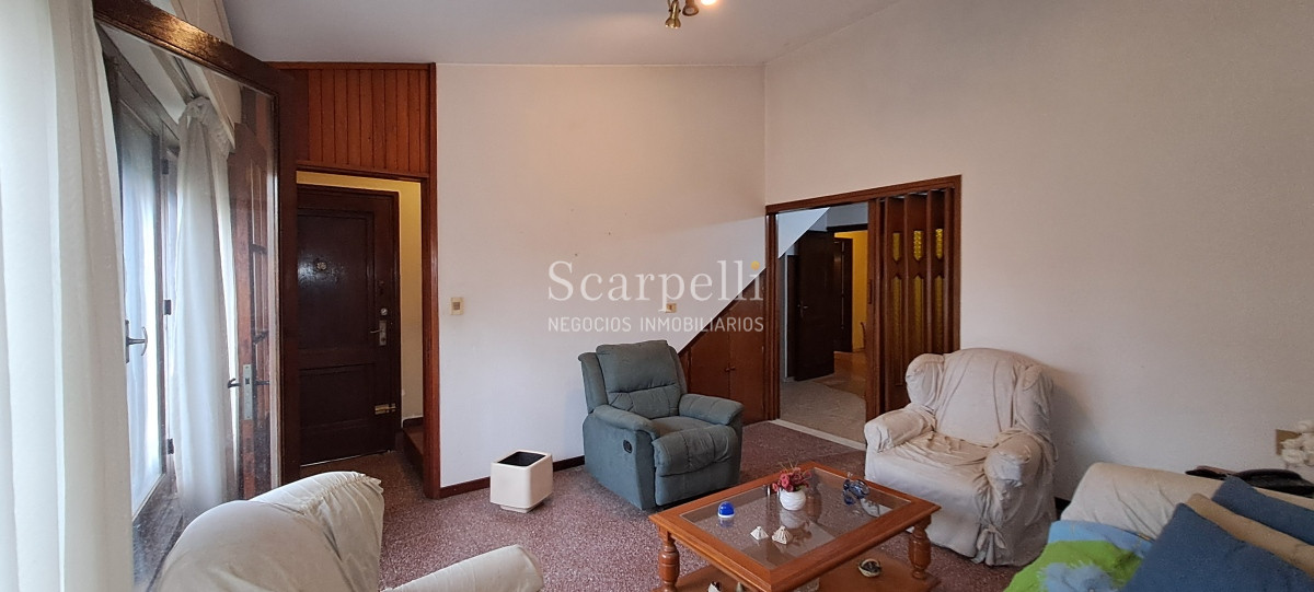 Casa ID.50344 - VENTA CASA BUCEO IDEAL 2 FAMILIAS CHALET CLÁSICO TEJAS COLONIALES SOLIDA CONSTRUCCIÓN