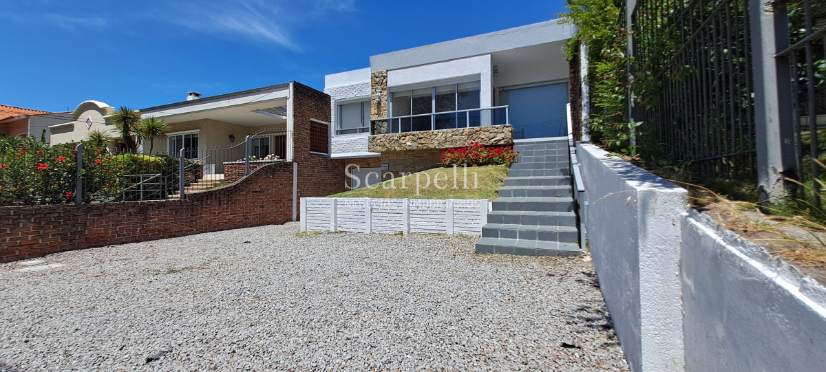 Casa ID.50367 - Alquiler Casa Punta Gorda A nuevo 3 dorm 2 suites gge 2 fondo  Ideal Empresas