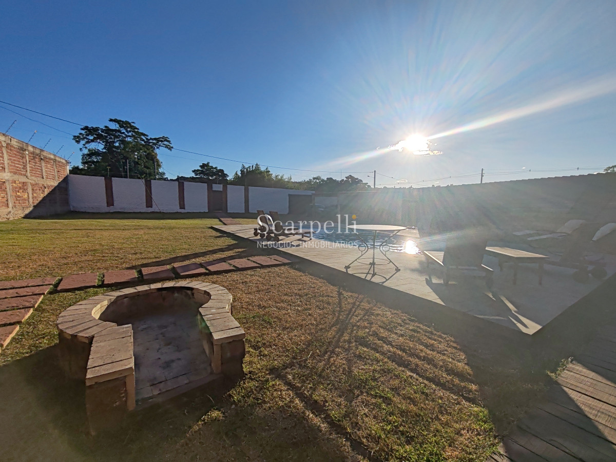 Casa ID.50378 - Importante padrón esquinero en Santana do Livramento con casi 2200 m2 Ideal Salón de Fiestas o emprendimiento Inmobiliario