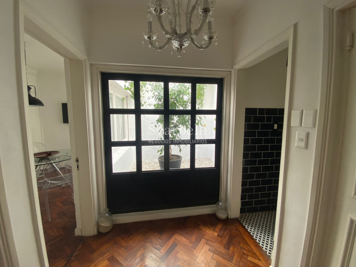 Casa ID.50639 - CARRASCO DE ESTILIO CANADÁ PROX. PLAZA THAYS 4 DORMITORIOS 4 BAÑOS