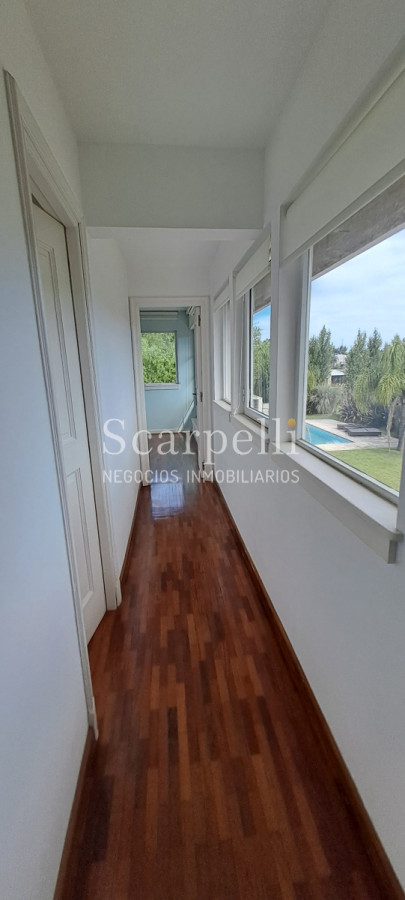 Casa ID.50371 - ALQUILER VENTA COLINAS DE CARRASCO PISCINA BARBACOA GRAN RESIDENCIA  SERVICIO 