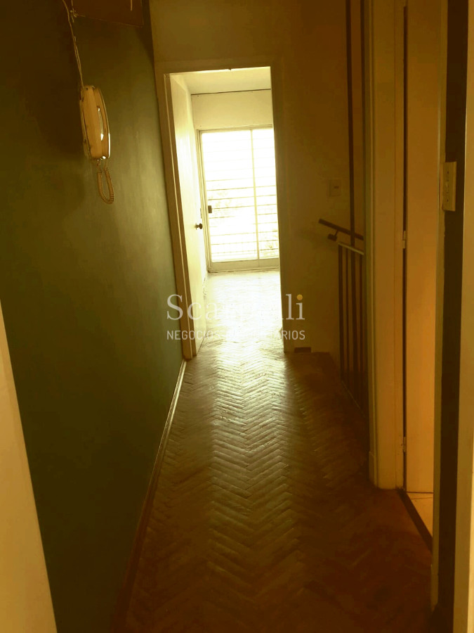 Casa ID.8448 - Rambla Carrasco Duplex con estupenda vista: 2 dormitorios, fondito con parrillero y garage