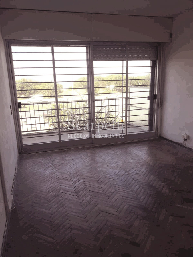 Casa ID.8448 - Rambla Carrasco Duplex con estupenda vista: 2 dormitorios, fondito con parrillero y garage