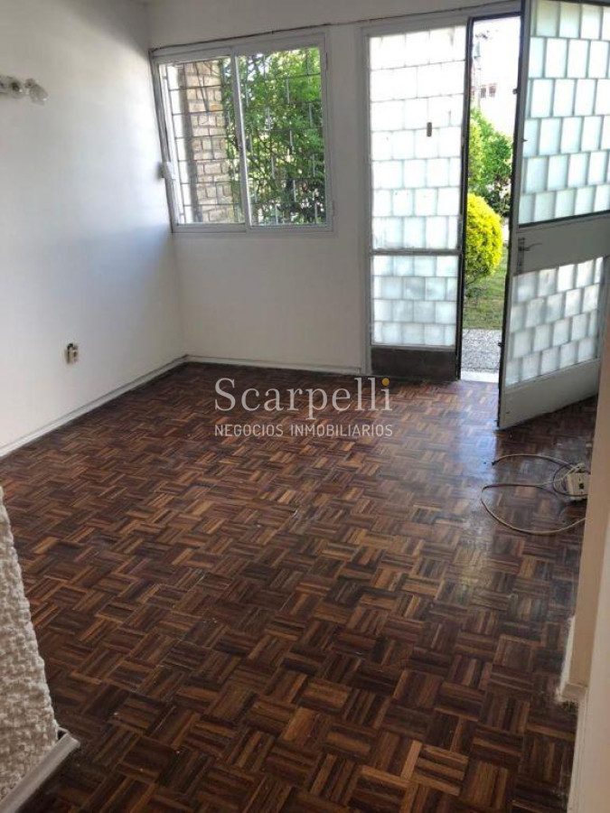 Casa ID.8637 - ALQUILER CASA PUNTA GORDA CENTRICA 2 DORM Y JARDÍN CON LUGAR PARA COCHE
