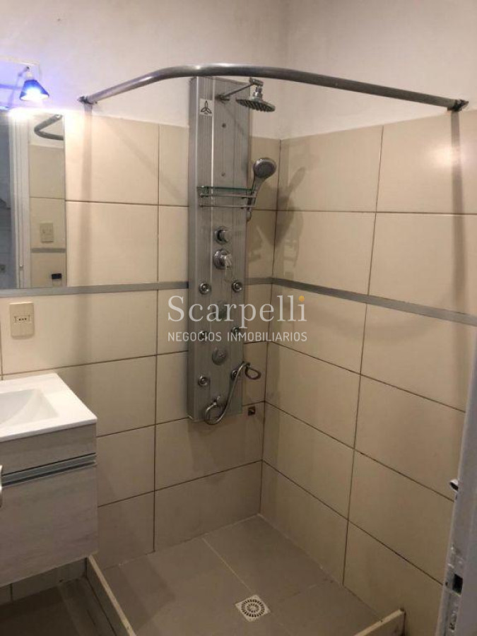 Casa ID.8637 - ALQUILER CASA PUNTA GORDA CENTRICA 2 DORM Y JARDÍN CON LUGAR PARA COCHE