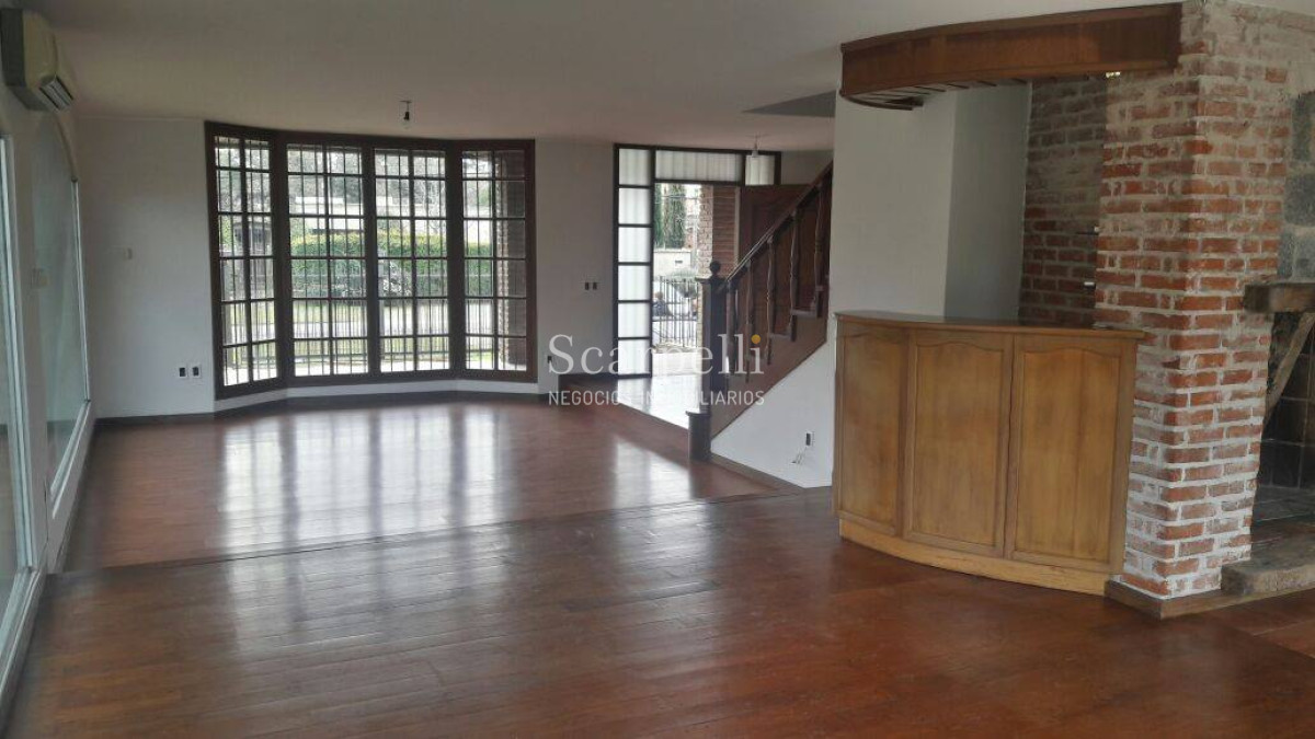 Casa ID.9013 - Lieja y Gral. French. Importante Chalet