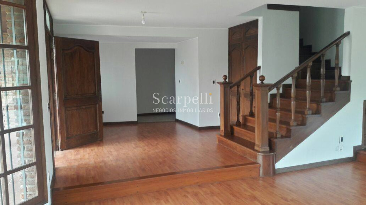 Casa ID.9013 - Lieja y Gral. French. Importante Chalet