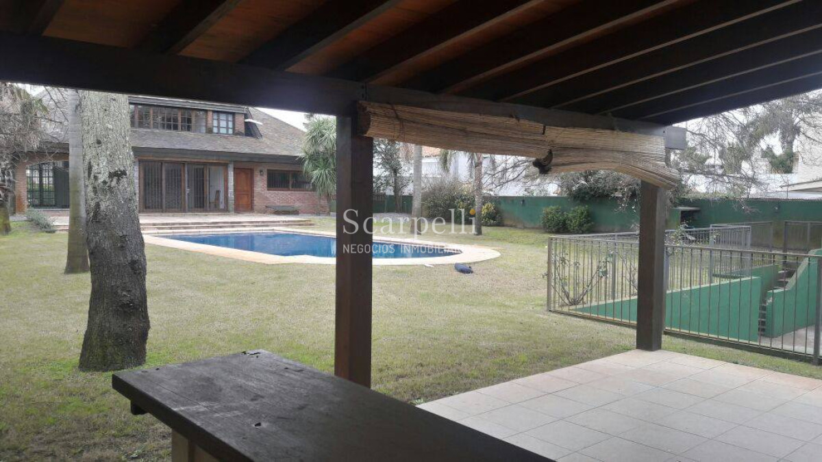 Casa ID.9013 - Lieja y Gral. French. Importante Chalet